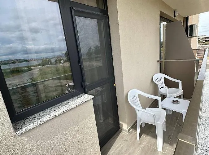 And * Поморие