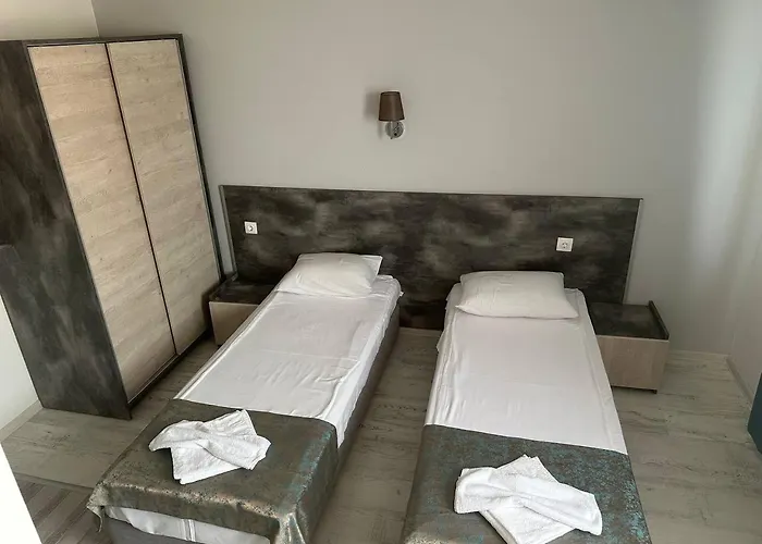 Апартамент And *